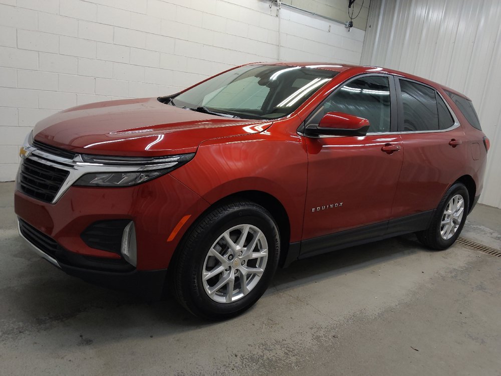 Used 2023 Chevrolet Equinox LT FWD image 2