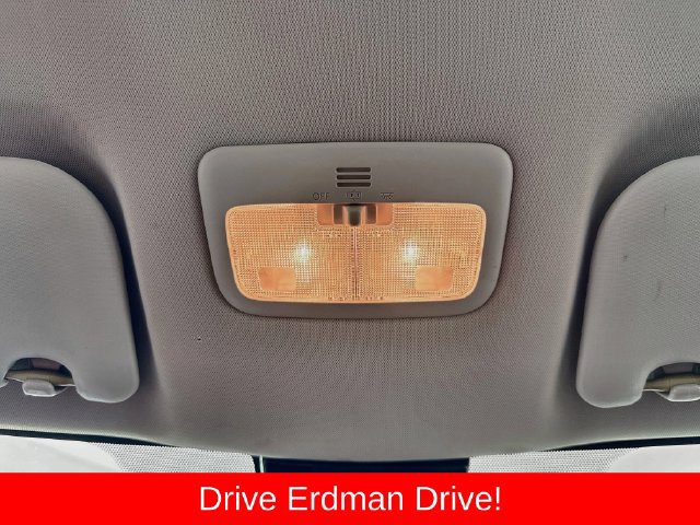 Used 2018 Toyota Corolla LE FWD image 18