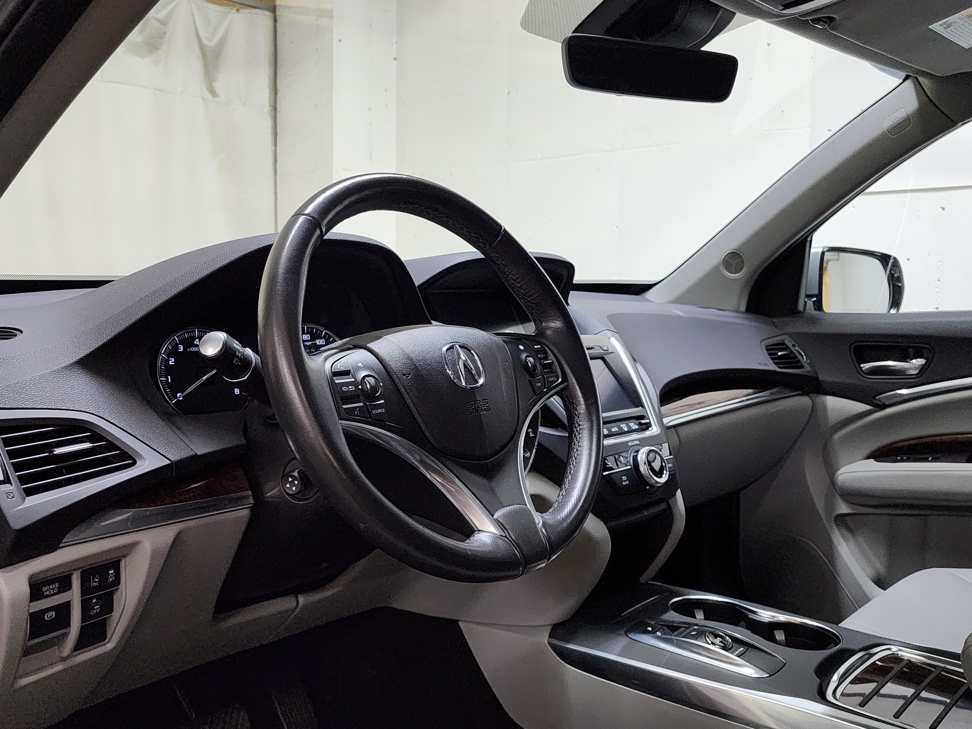 Used 2018 Acura MDX SH-AWD image 13