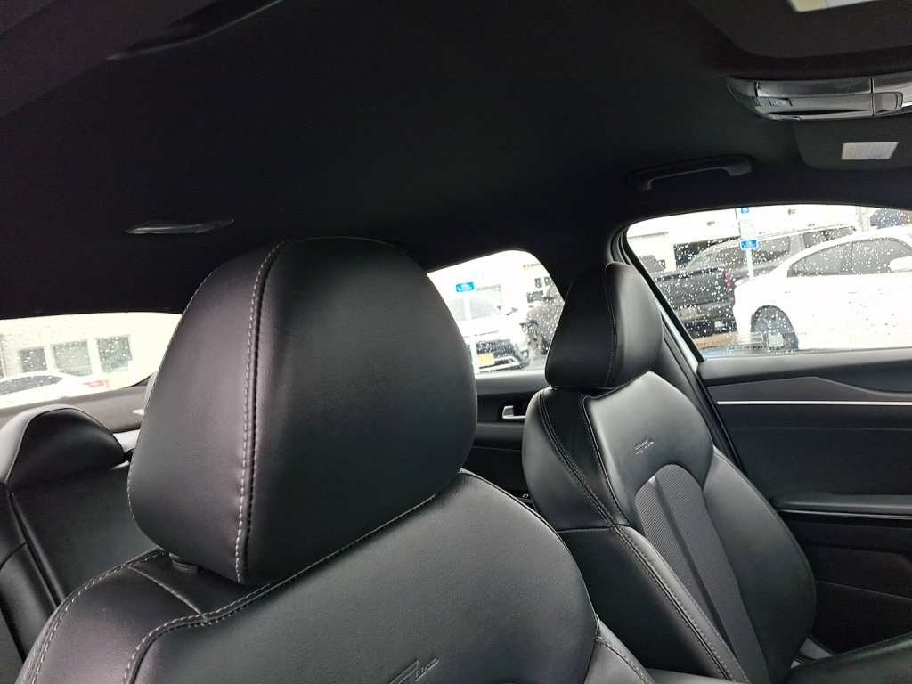 Used 2023 Kia K5 GT-Line image 13