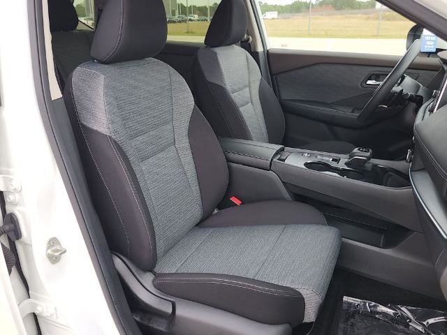 Certified 2023 Nissan Rogue SV image 15