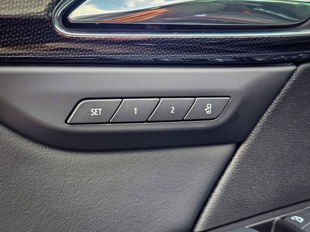 Certified 2023 Buick Envision Essence w/ Sport Touring Package image 10