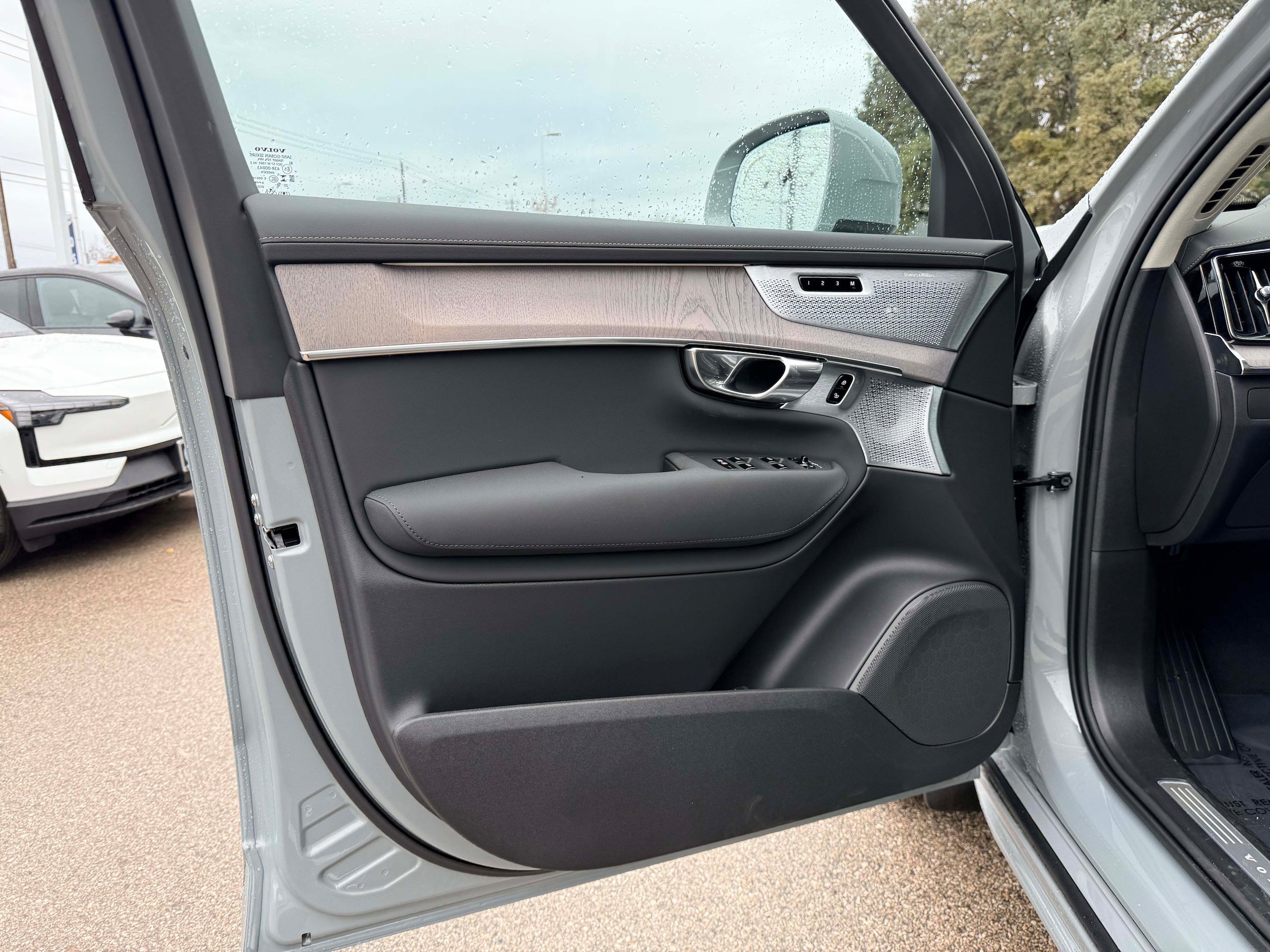 New 2026 Volvo XC90 B6 Ultra w/ Lounge Package AWD/4WD image 11