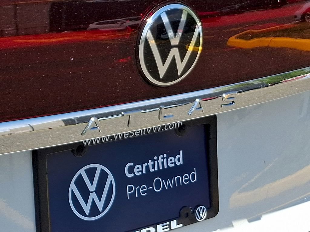 Certified 2025 Volkswagen Atlas Cross Sport SEL Premium R-Line AWD/4WD image 29