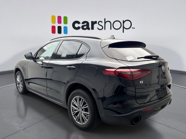 Used 2023 Alfa Romeo Stelvio Sprint image 3