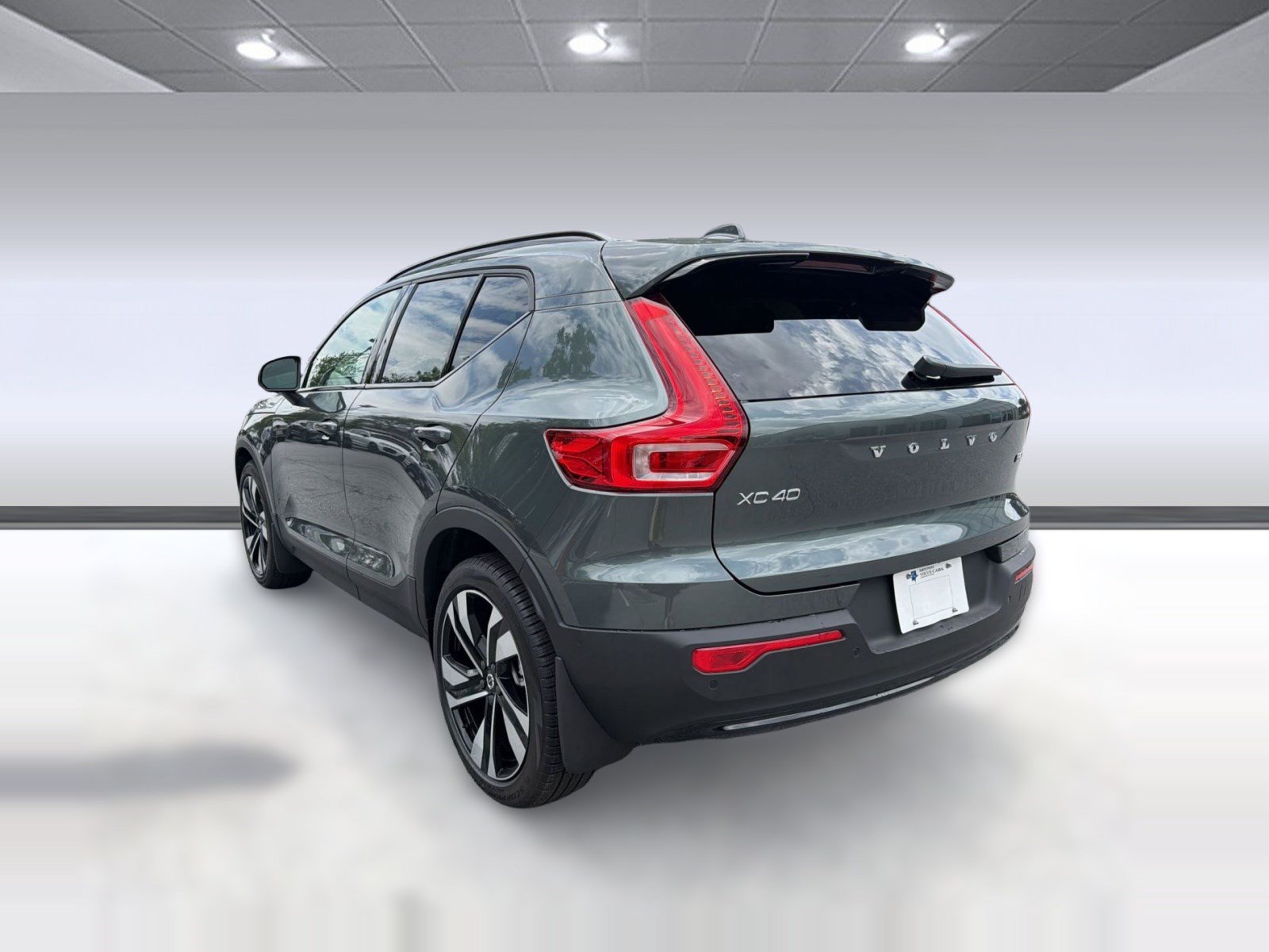 New 2026 Volvo XC40 B5 Ultra AWD/4WD image 3