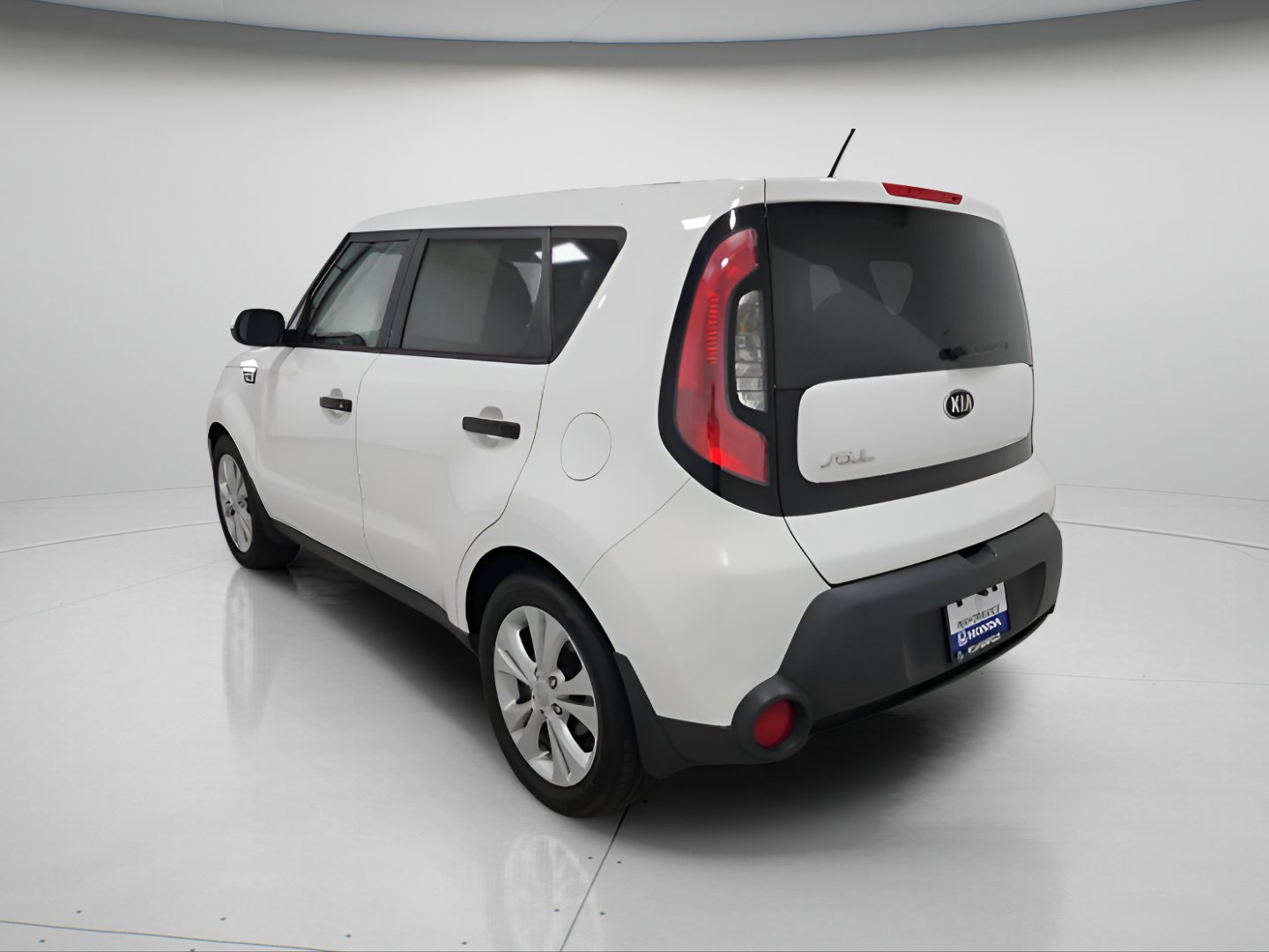 Used 2014 Kia Soul + FWD image 5