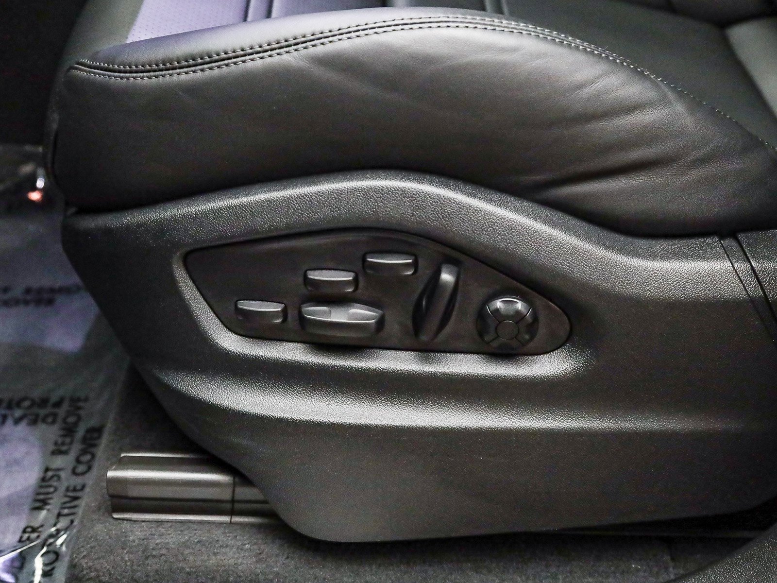 Used 2025 Porsche Cayenne E-Hybrid image 26