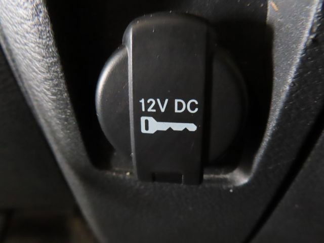 Used 2011 RAM 1500 ST w/ Chrome Appearance Group image 8