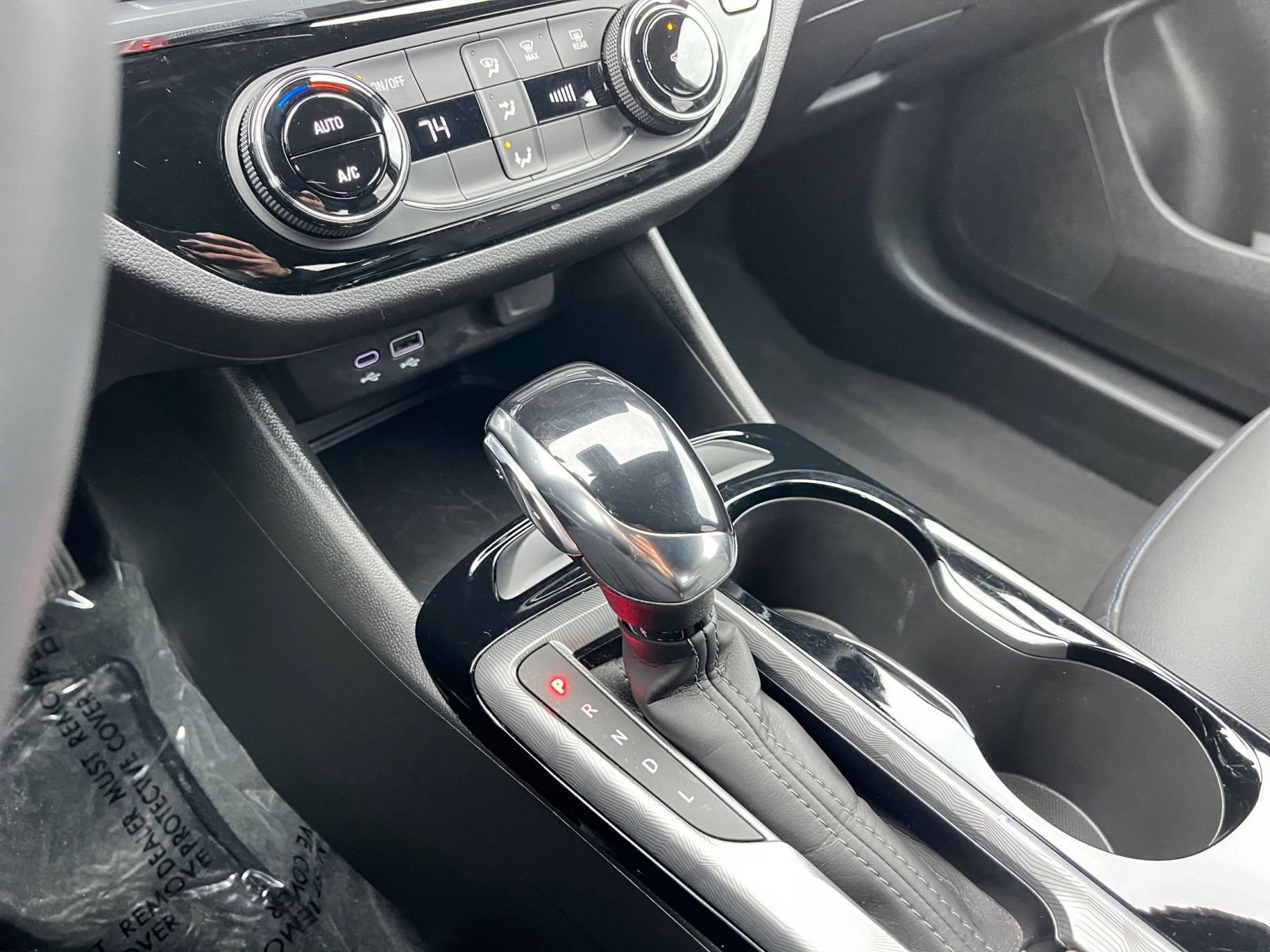 Used 2025 Buick Envista Sport Touring image 39