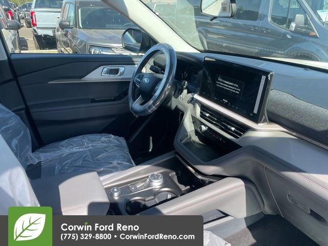 New 2025 Ford Explorer Active w/ Active Comfort Package image 5