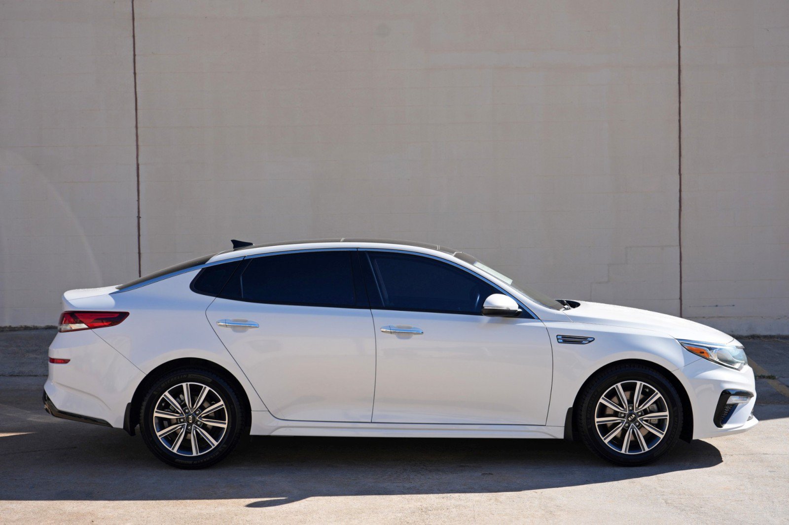 Used 2019 Kia Optima EX w/ EX Premium Package FWD image 55