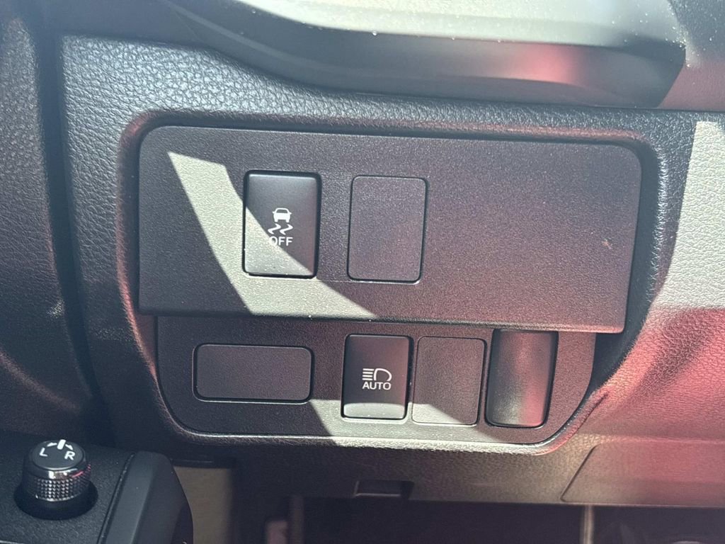 Used 2021 Toyota Tacoma SR image 20