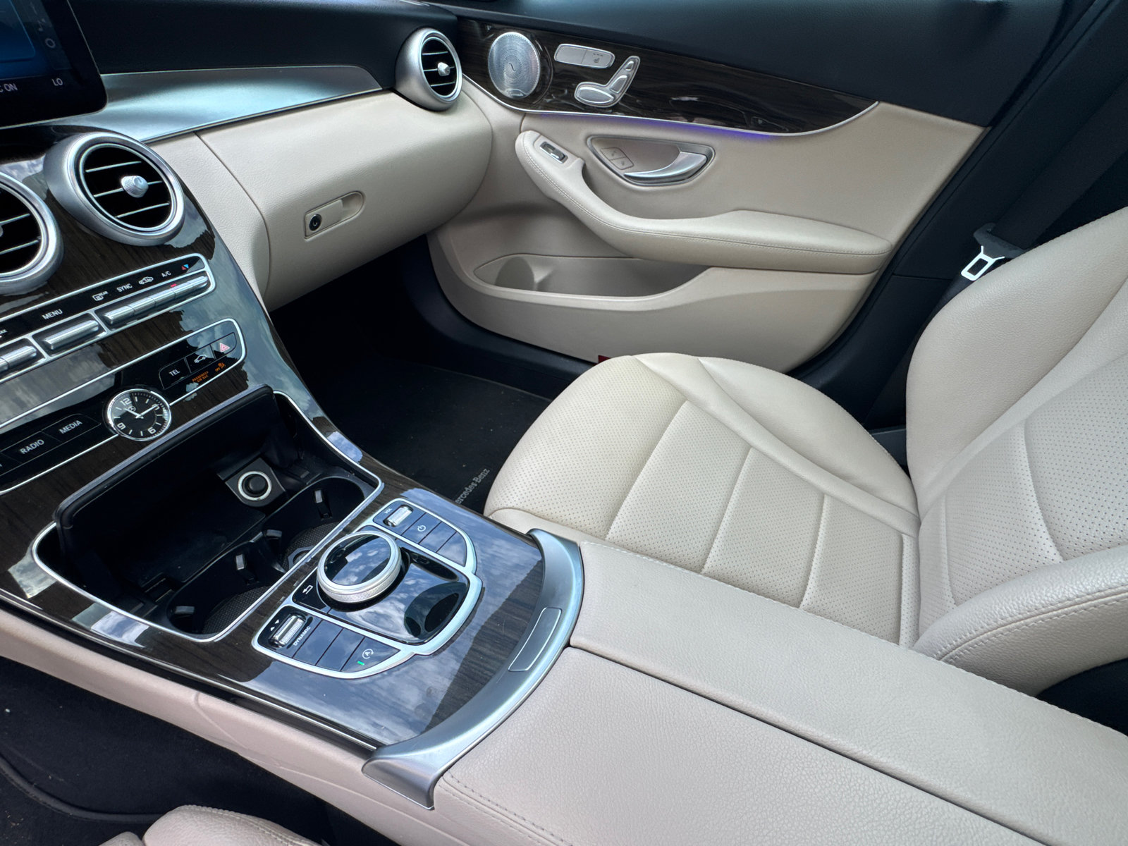 Used 2021 Mercedes-Benz C 300 Sedan image 31