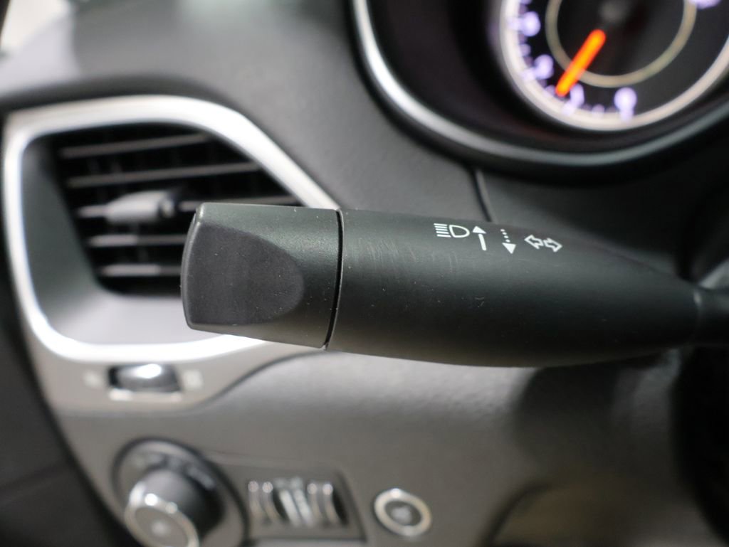 Used 2022 Jeep Cherokee Latitude Lux AWD/4WD image 35