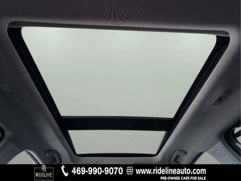 Used 2025 Nissan Rogue SV w/ SV Premium Package FWD image 23