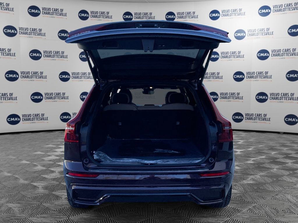 New 2026 Volvo XC60 B5 Plus w/ Protection Package Premier image 11