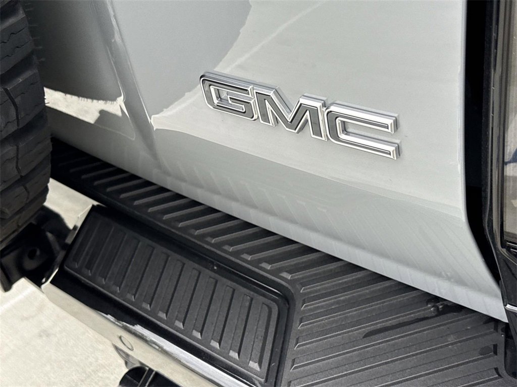 Used 2024 GMC Hummer EV 2X w/ Extreme Off-Road Package image 30