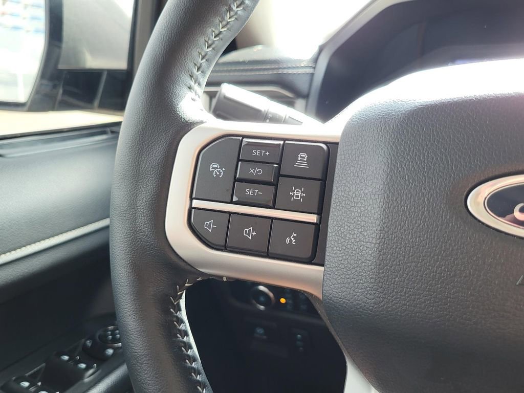 Used 2024 Ford Expedition XLT RWD image 22