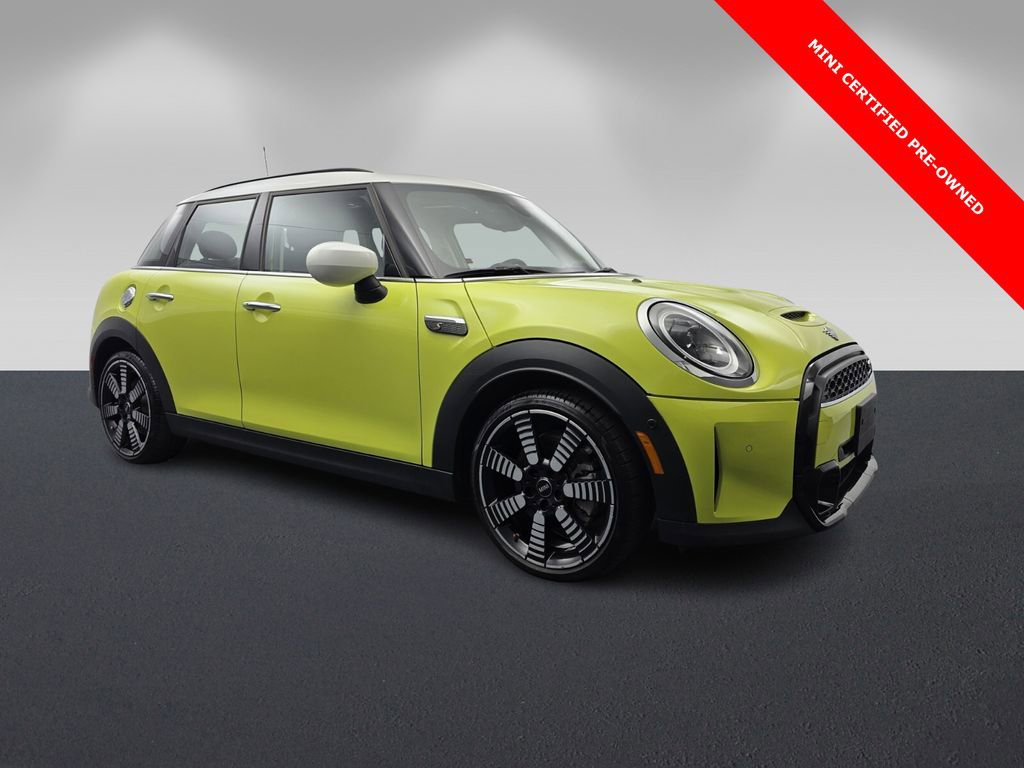 Used 2023 MINI Cooper S image 1