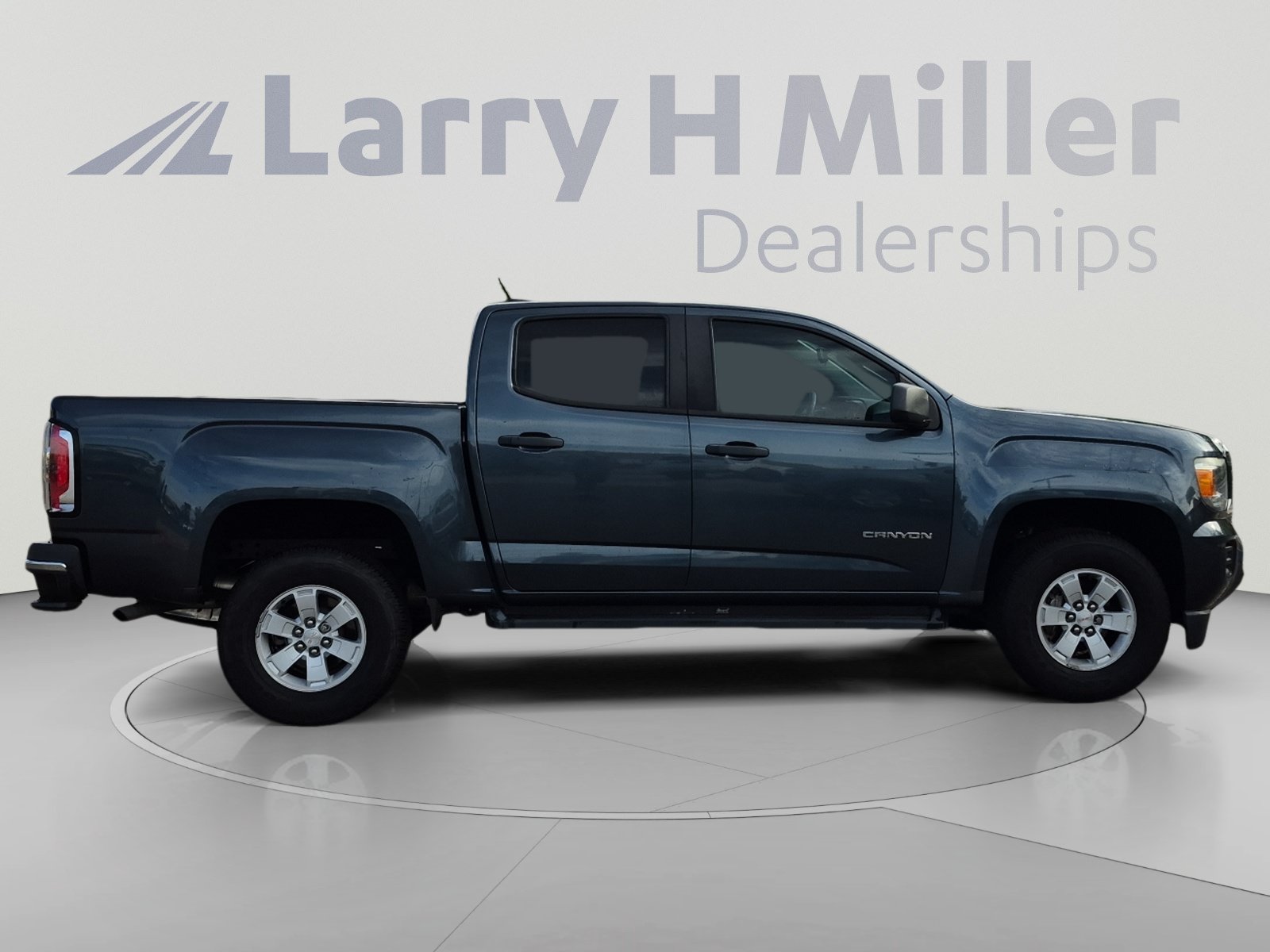 Used 2020 GMC Canyon 2WD Crew Cab w/ Convenience Package image 6