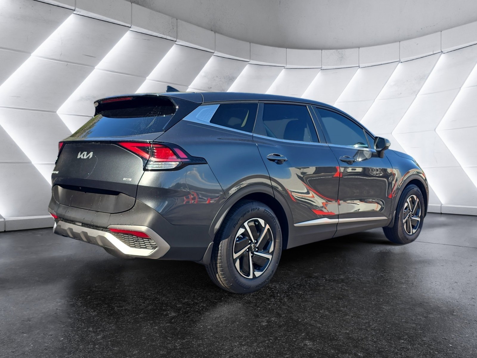 Used 2025 Kia Sportage LX image 5