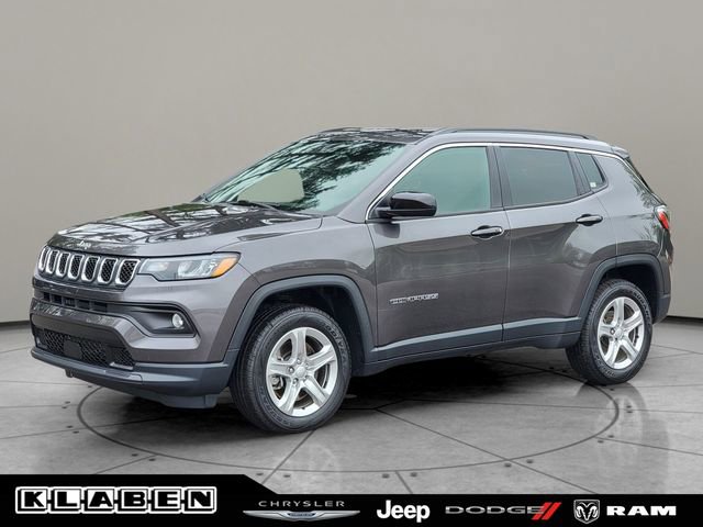 Certified 2023 Jeep Compass Latitude w/ Convenience Group AWD/4WD image 1
