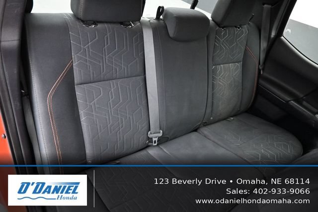 Used 2016 Toyota Tacoma TRD Off-Road AWD/4WD image 40