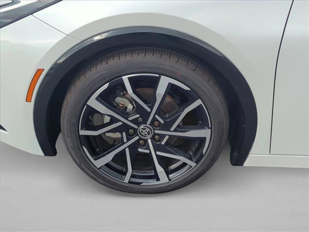 Used 2025 Toyota Prius Plug-In Hybrid image 28