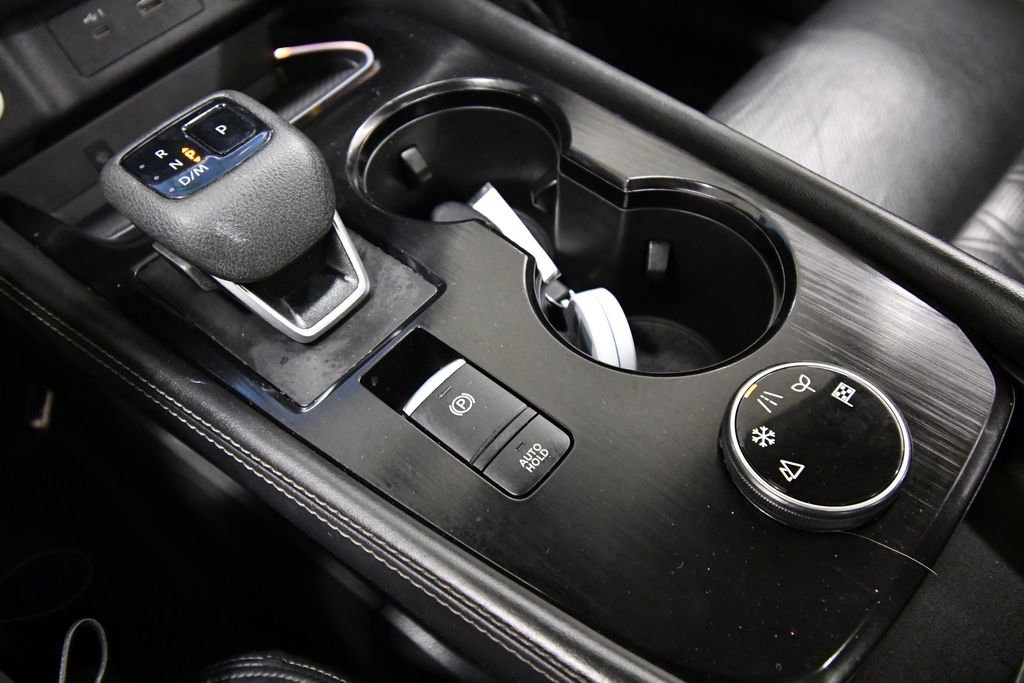 Used 2021 Nissan Rogue Platinum image 29