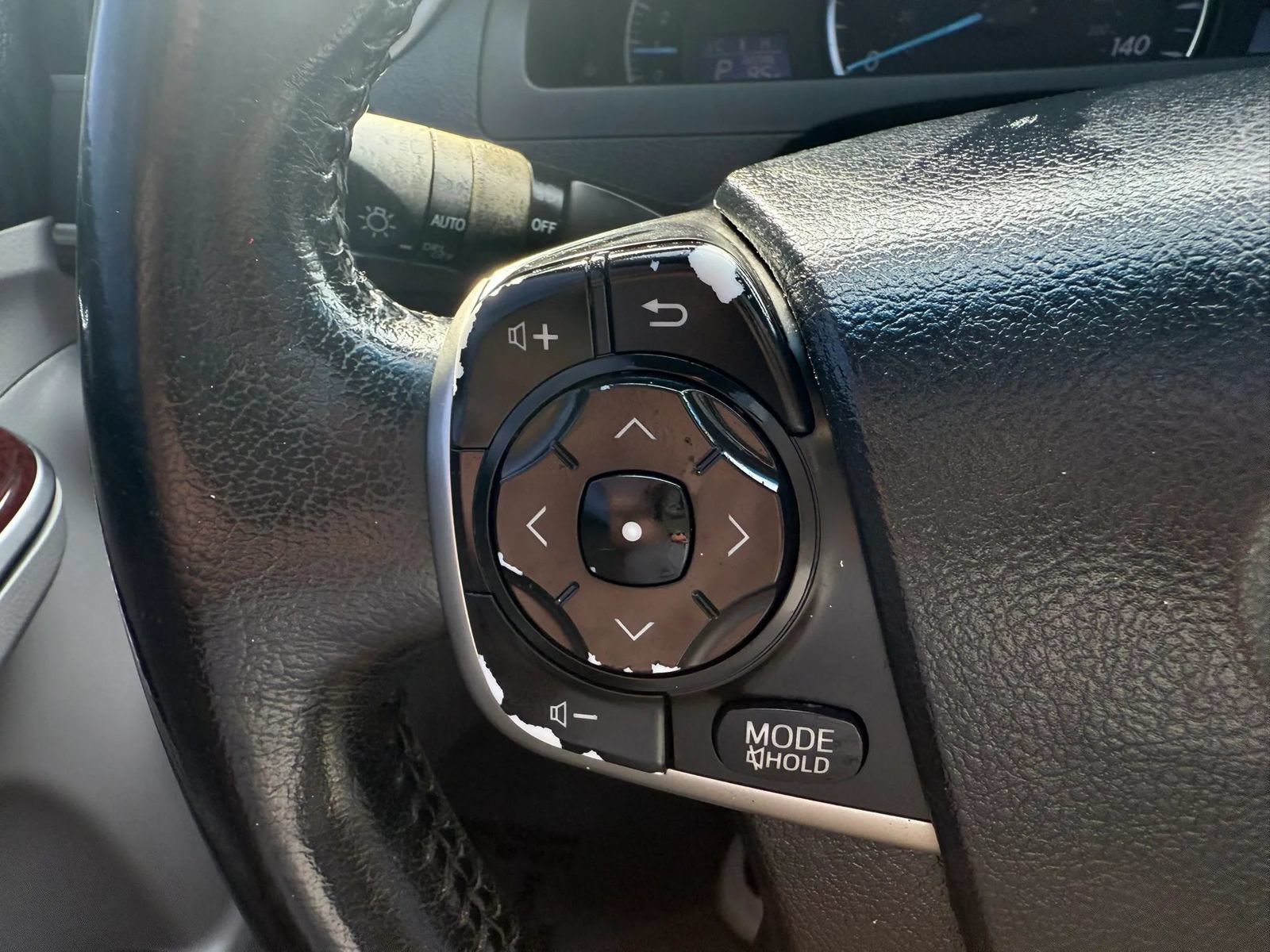 Used 2012 Toyota Camry XLE FWD image 25