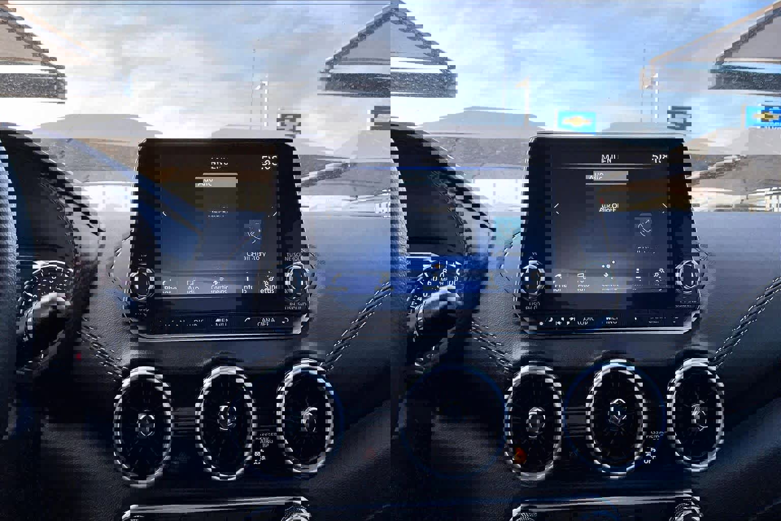 Used 2025 Nissan Sentra SV image 29