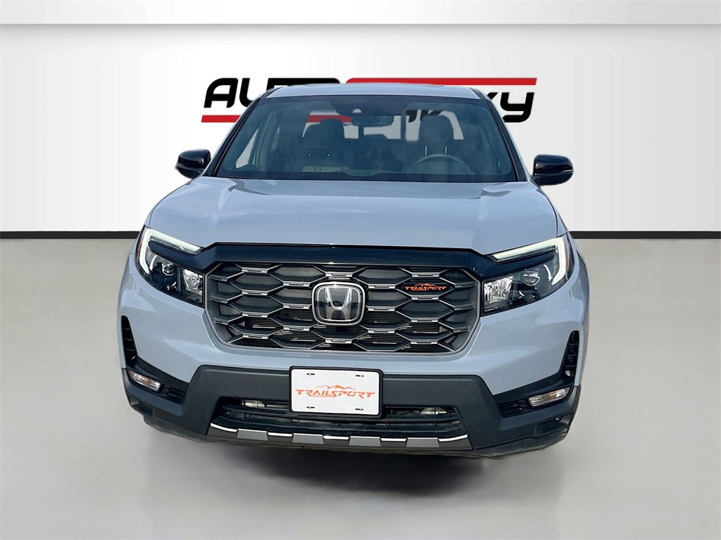 Used 2024 Honda Ridgeline TrailSport image 2