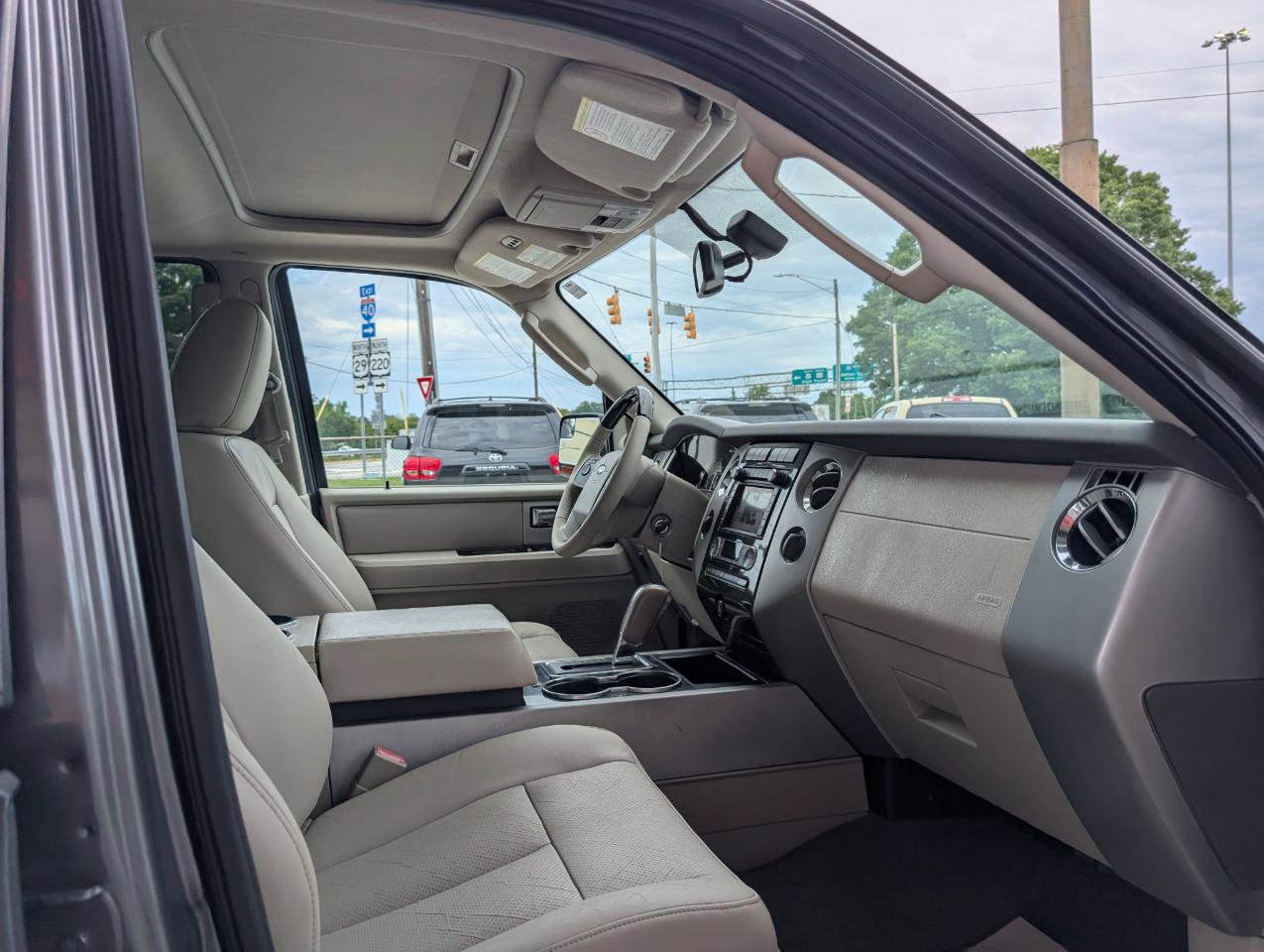 Used 2012 Ford Expedition EL Limited AWD/4WD image 21