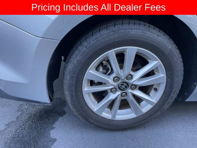 Used 2025 Toyota Camry LE FWD image 8