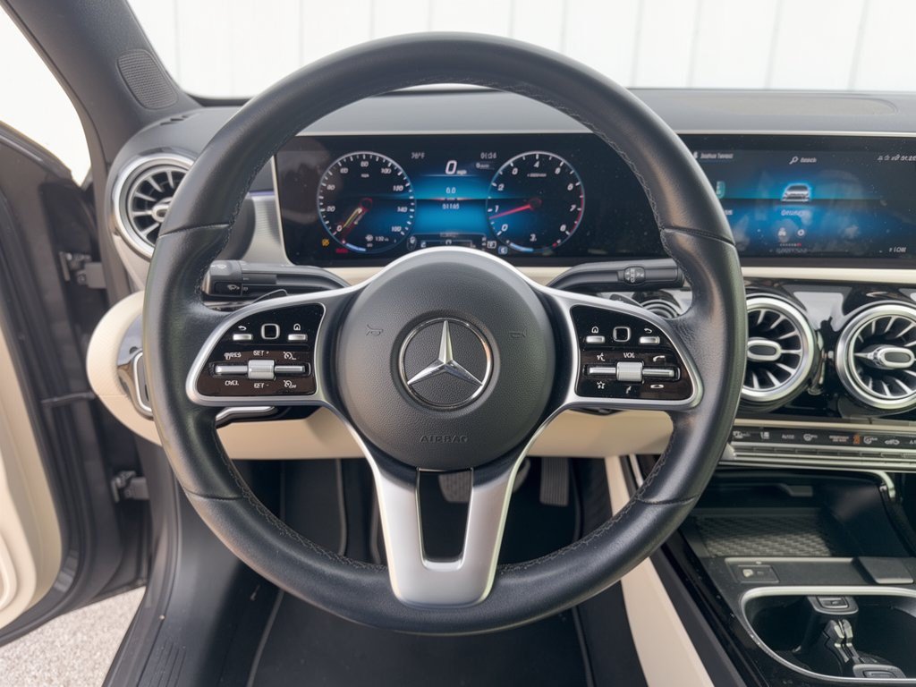 Used 2020 Mercedes-Benz A 220 image 10