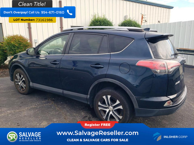 Used 2017 Toyota RAV4 LE FWD image 3