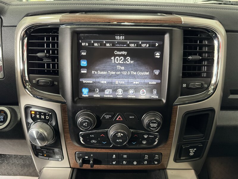 Used 2016 RAM 1500 Laramie w/ Convenience Group AWD/4WD image 10