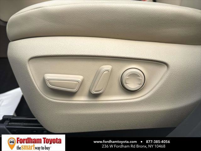 Certified 2022 Toyota Highlander XLE image 19