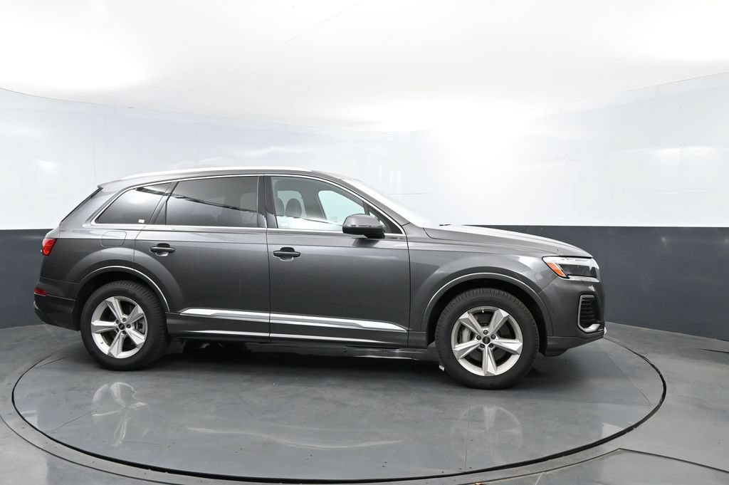 Used 2025 Audi Q7 2.0T Premium AWD/4WD image 4