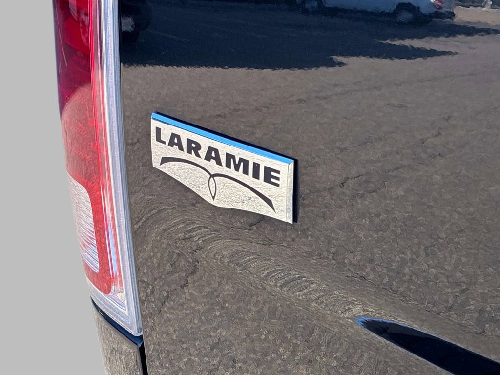 Used 2016 RAM 2500 Laramie w/ Snow Chief Group image 12