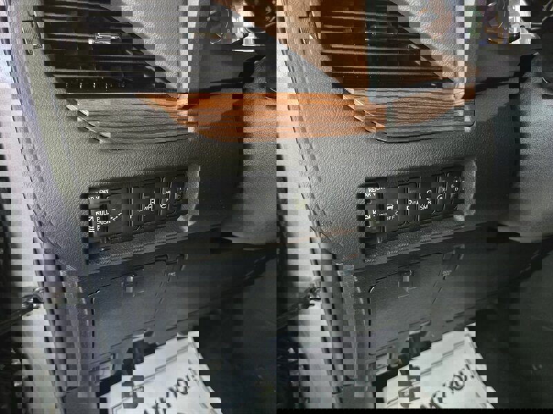 Used 2017 Toyota Sienna Limited Premium w/ Advanced Technology Package image 21