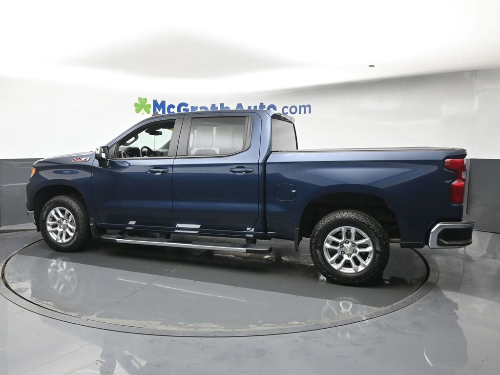 Used 2022 Chevrolet Silverado 1500 LT w/ Z71 Off-Road Package AWD/4WD image 19