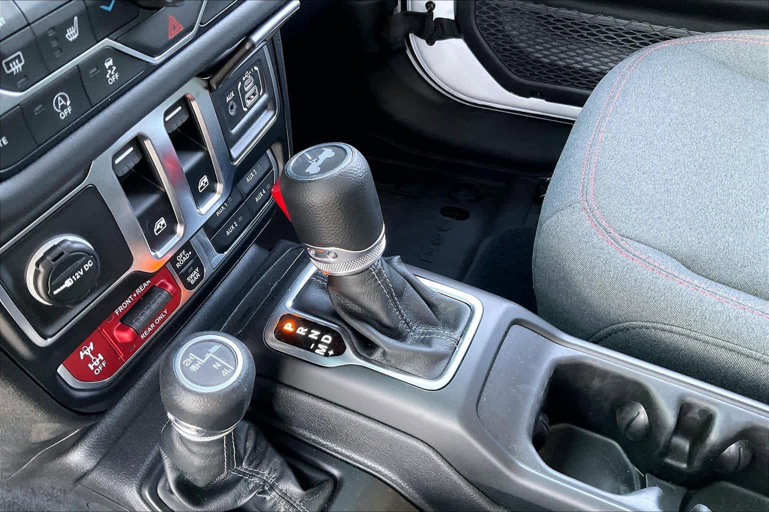 Used 2026 Jeep Wrangler Rubicon AWD/4WD image 16