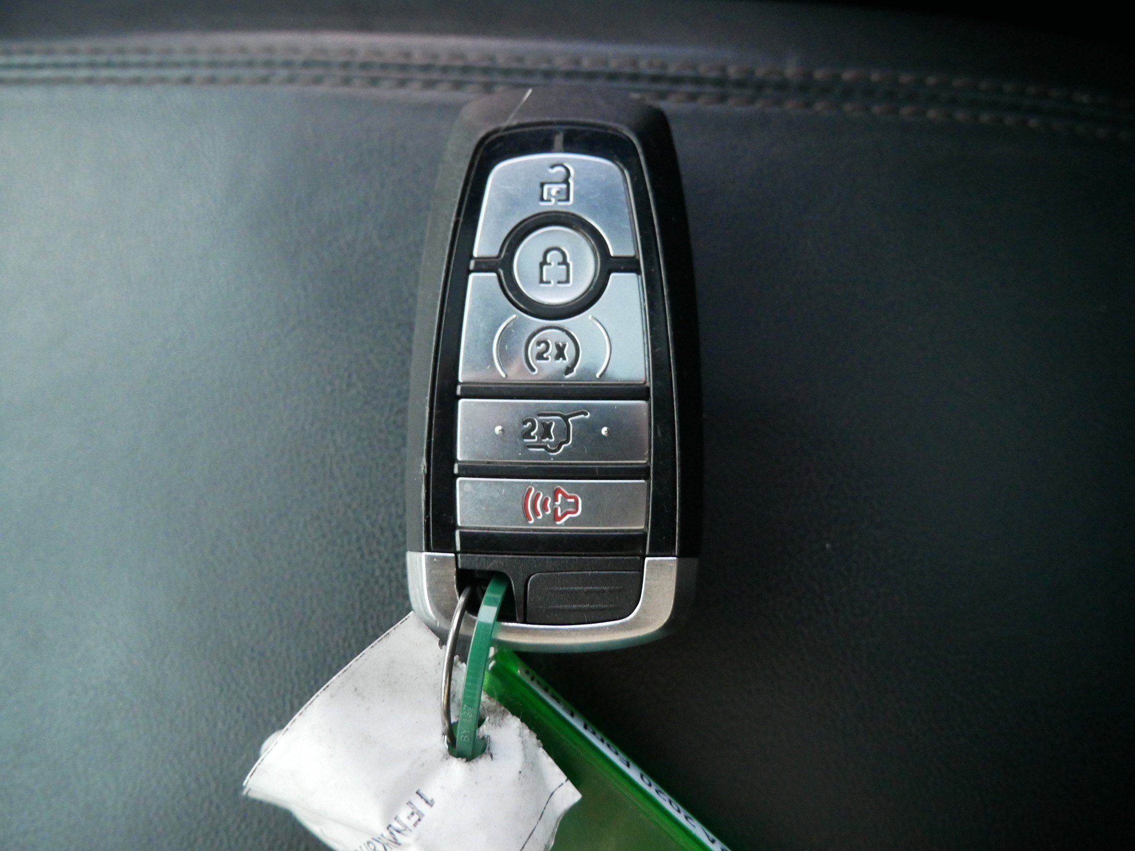 Certified 2020 Ford Explorer Platinum w/ Premium Technology Package image 35