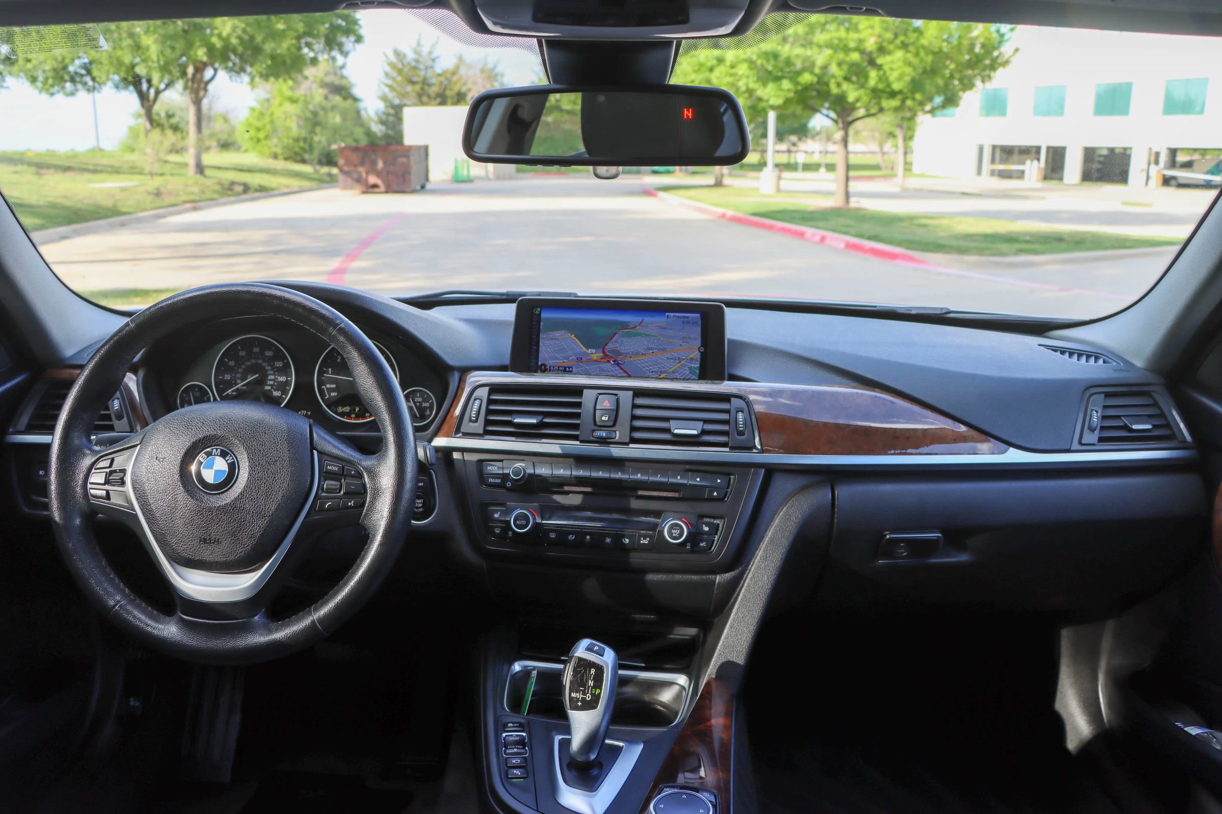 Used 2015 BMW 328i xDrive Sedan AWD/4WD image 25
