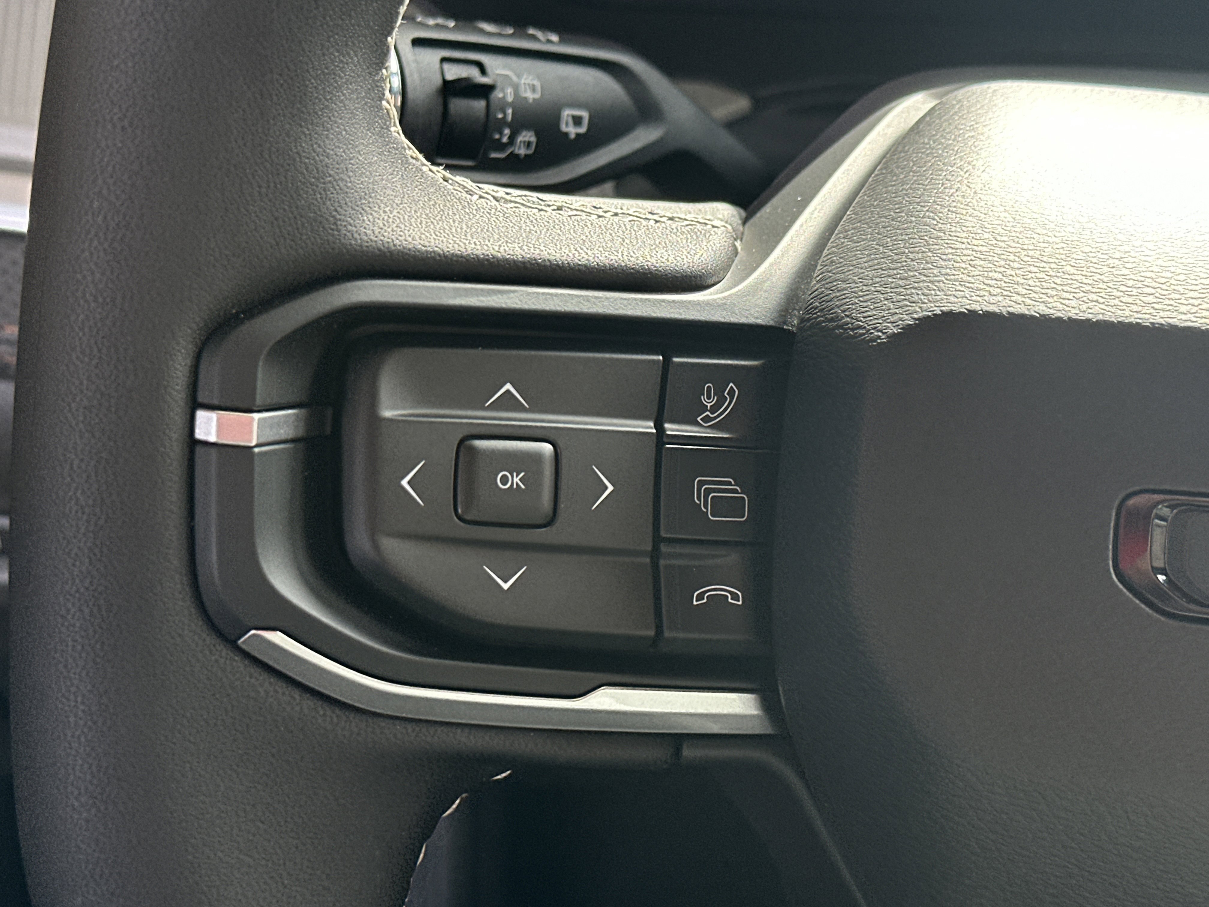 New 2026 Jeep Cherokee Limited image 9