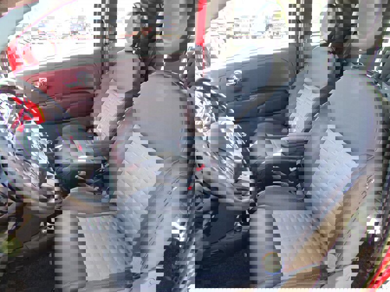 Used 2012 FIAT 500 Sport w/ Safety & Sound Pkg image 6