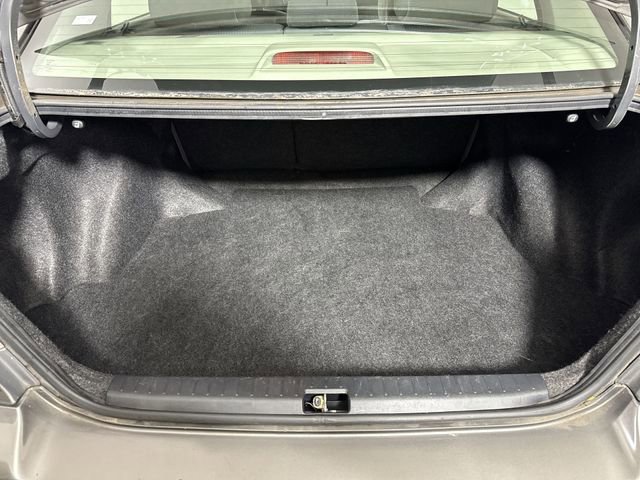 Used 2005 Toyota Corolla CE image 29