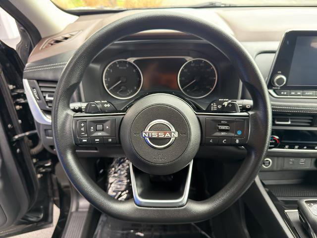 Used 2023 Nissan Rogue SV image 19
